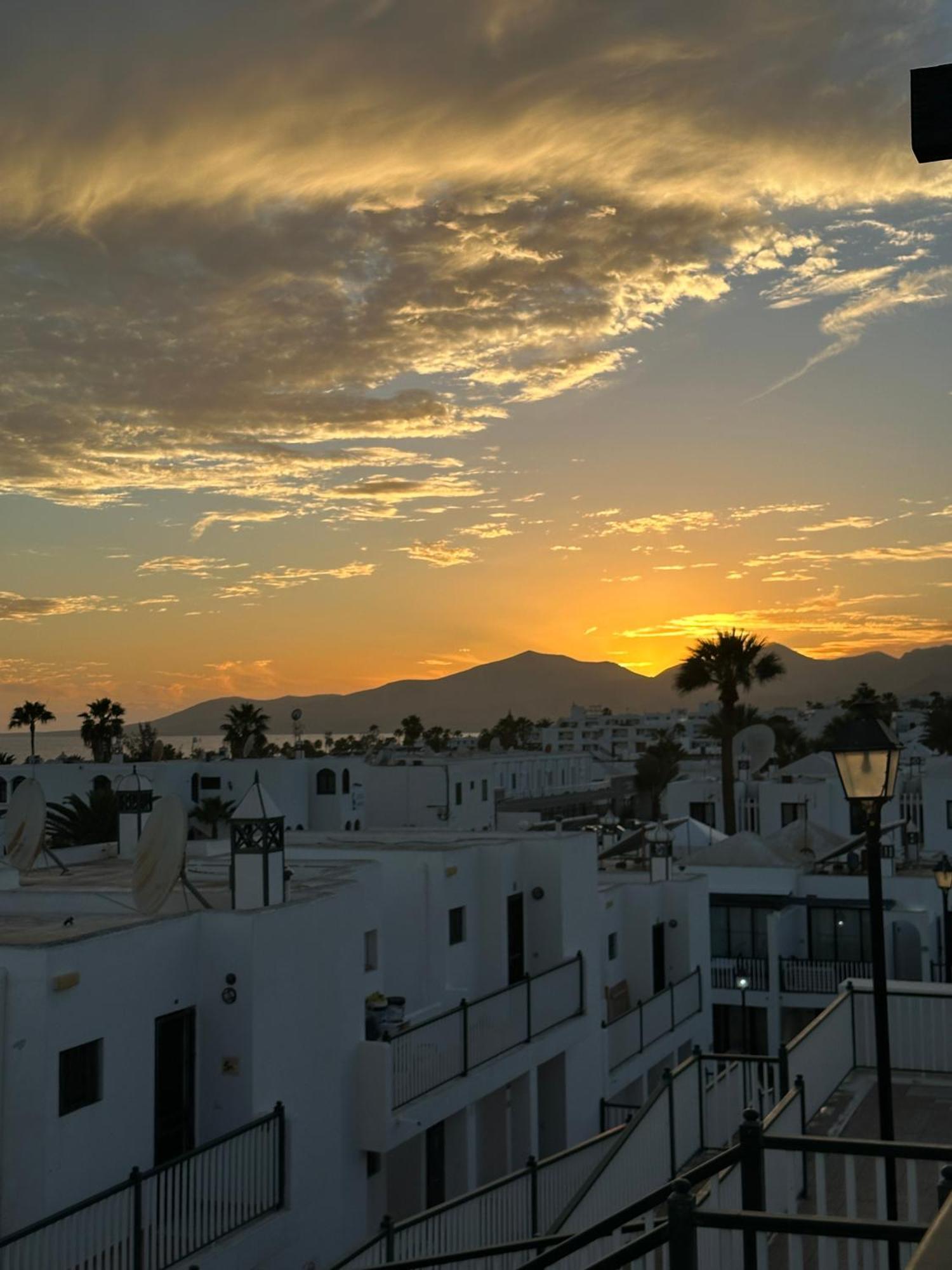 Casa Josephine Lanzarote, Spectacular Sea Views & Free Wifi Apartman Puerto del Carmen  Kültér fotó